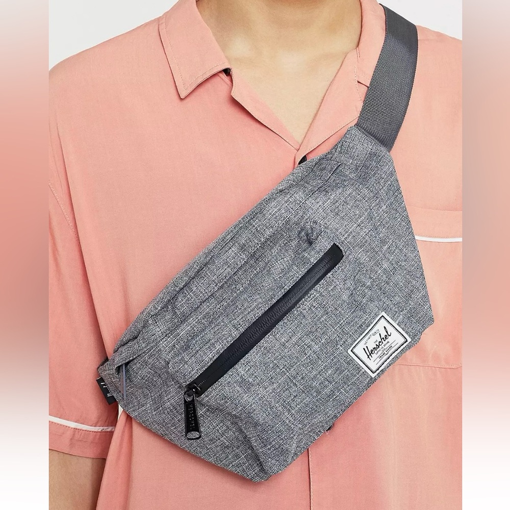 Herschel Supply Co. Raven Crosshatch Hip Pack 3L